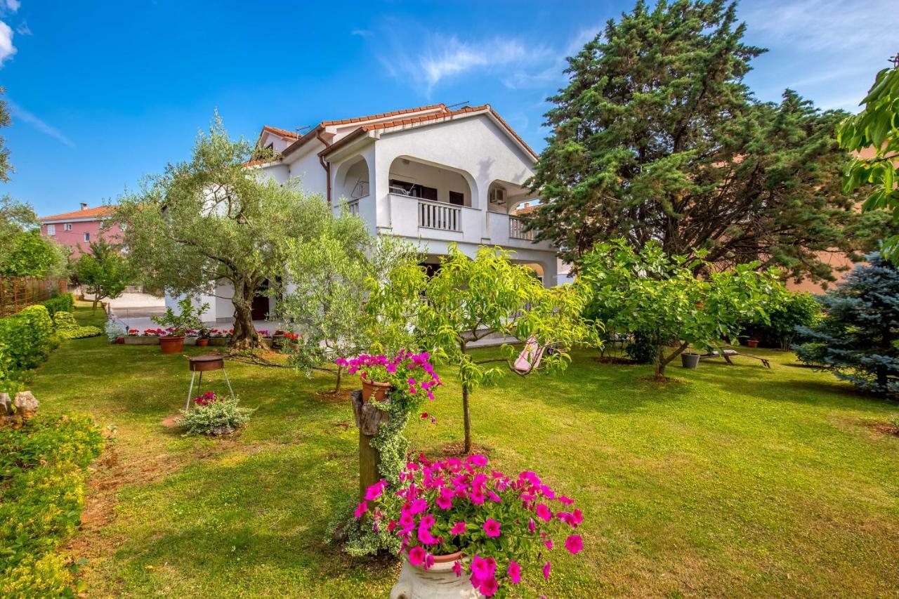Garden Paradise App Sveti Vid-Miholjice Экстерьер фото